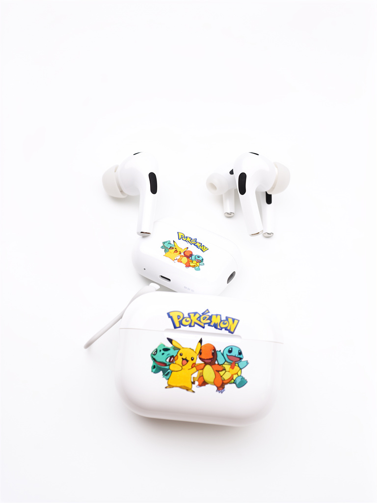 Pokemon audifonos inalambricos blancos