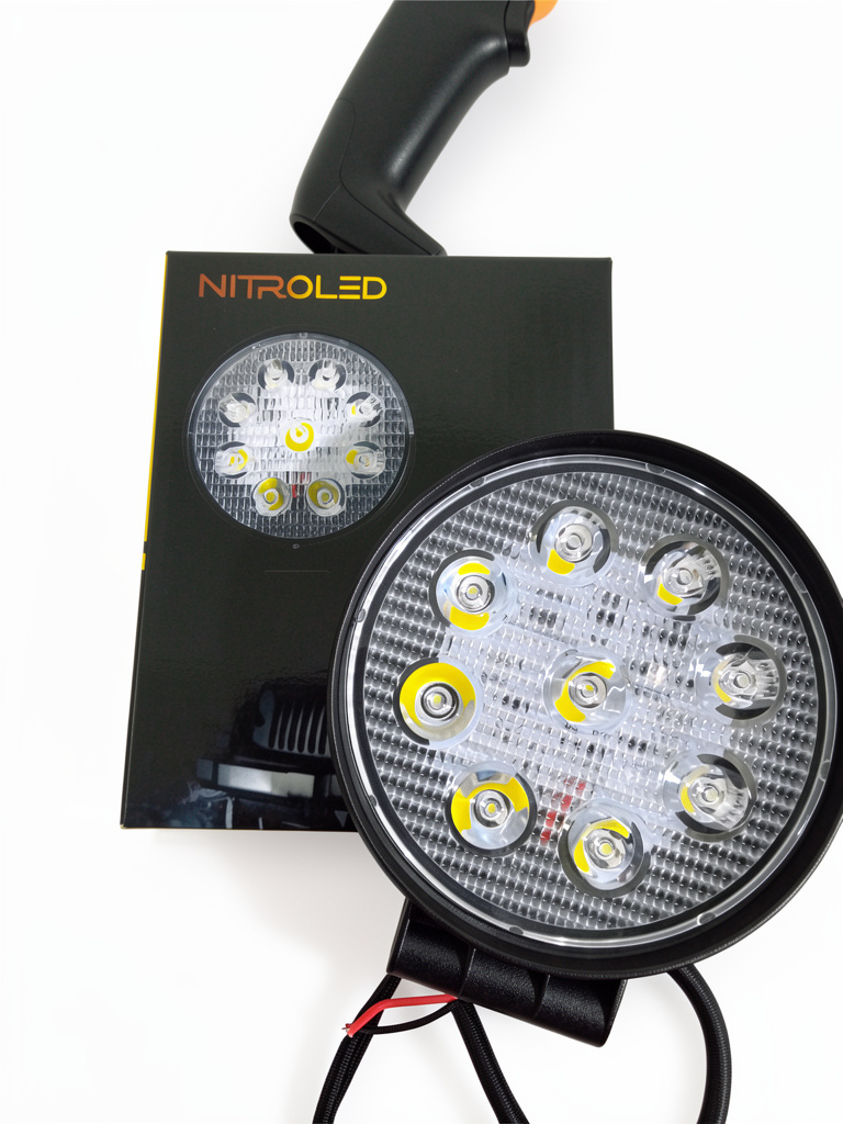 Faro NITROLED Cuadr. GDE 9 LED