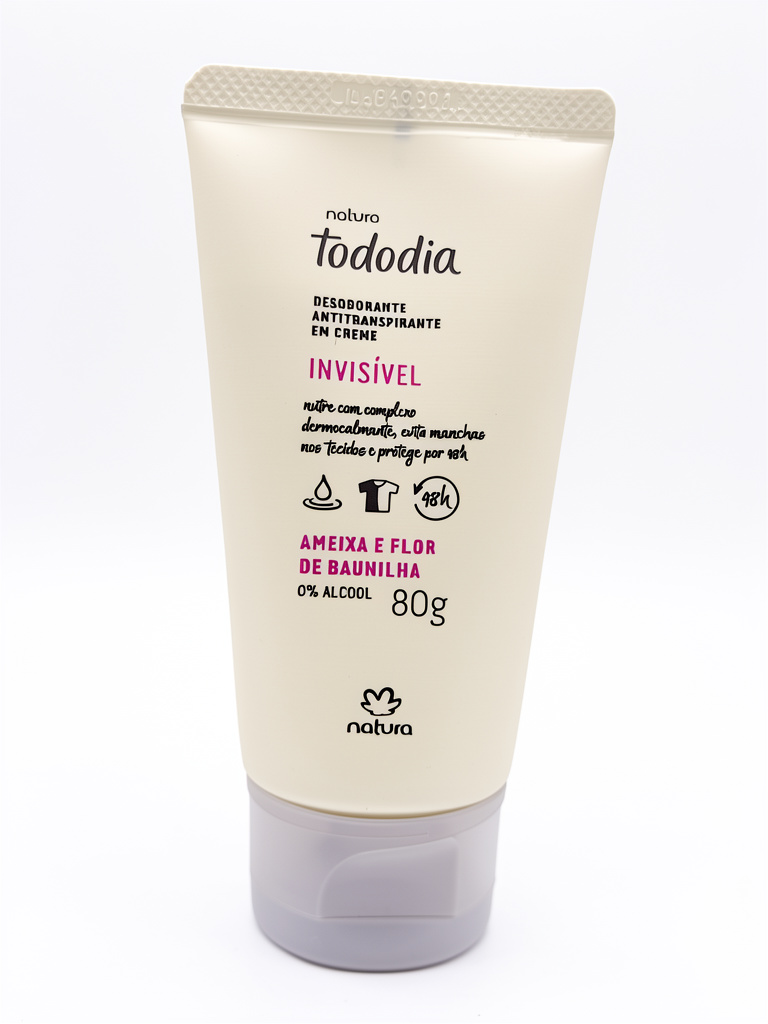 Antitranspirante em creme natura ameixa e flor de baunilha
