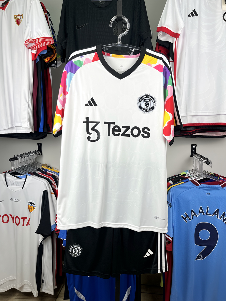 KIT MANCHESTER UNITED