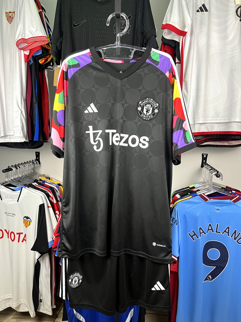 KIT TREINO M. UNITED