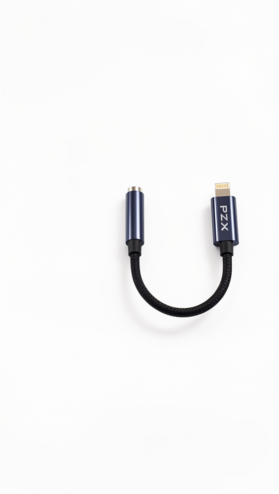 ADAPTADOR LIGHTNING A JACK