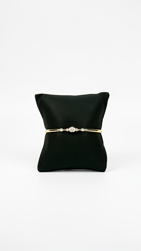 Brazalete con perlas blancas🤍