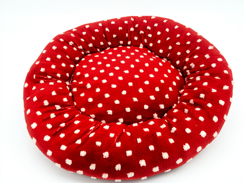 Cama roja c/puntos M