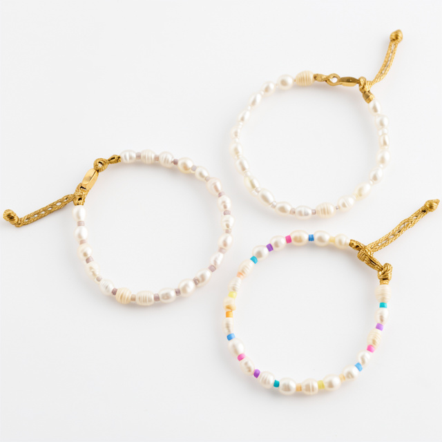 Pulsera perlas y mostacilla colores - 580