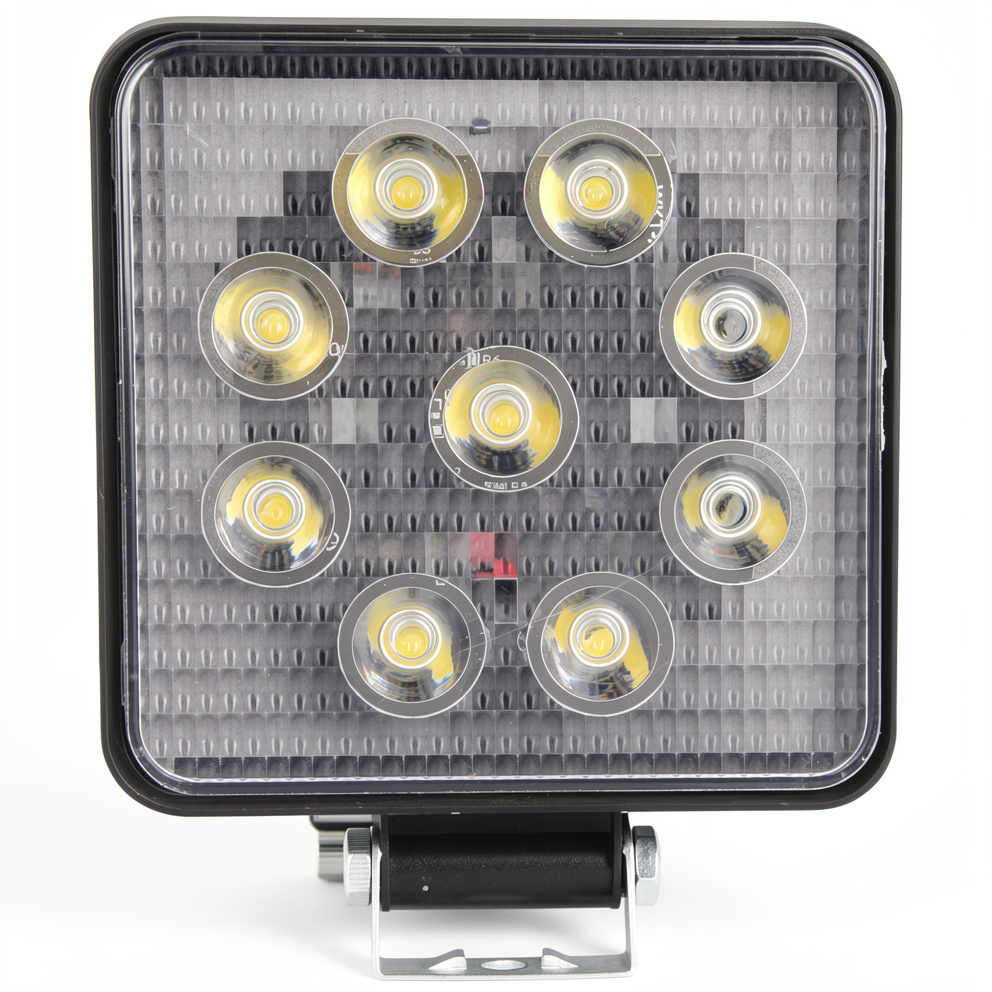 FARO AUXILIAR UNIVERSAL 12-36V L8