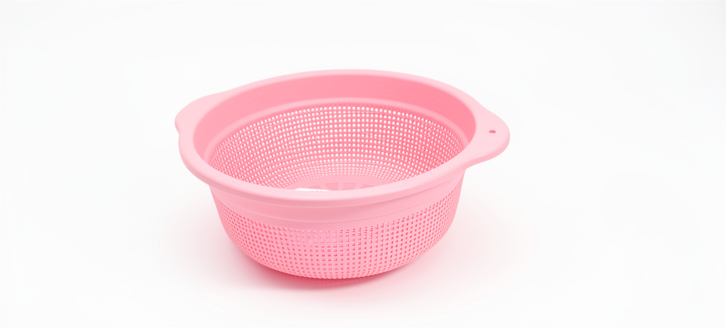Colador plastico rosado