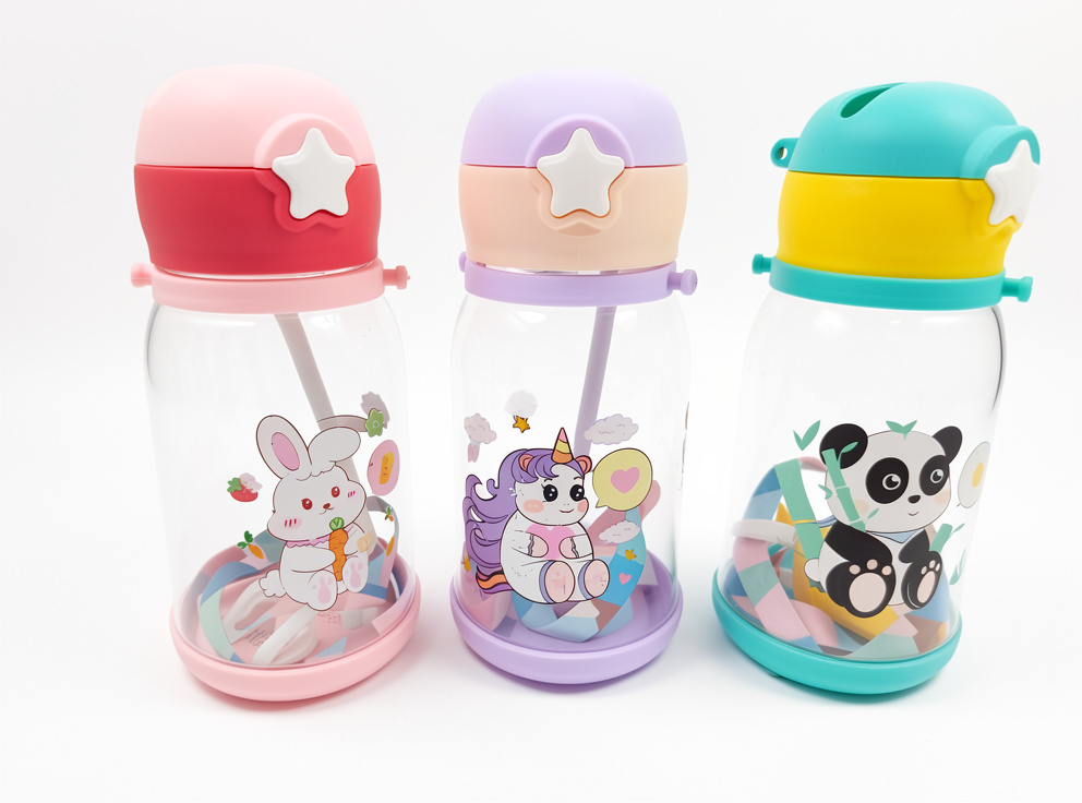 Vaso termo personajes