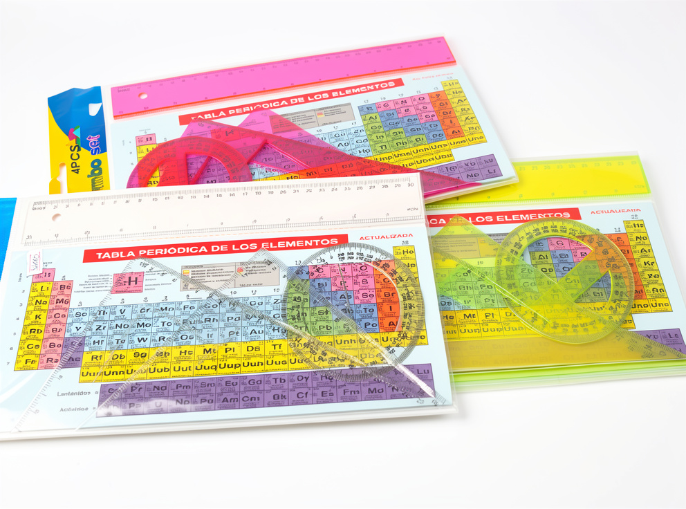 Set geometrico con tabla periodica