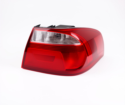 Gol Voyage 16 Depo derecho posterior faro sedan