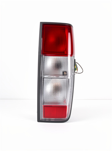 Frontier R/B/R Depo derecho posterior faro