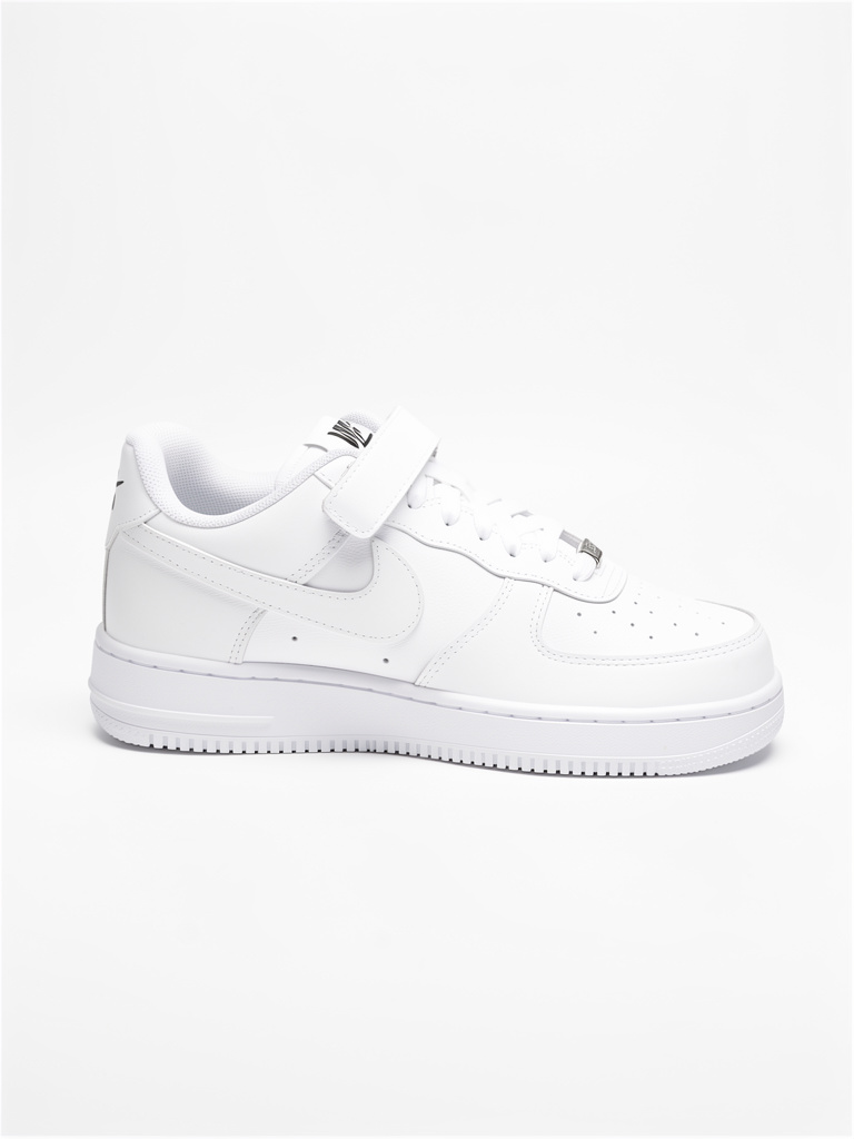 Nike blancas urbanas cordón grueso