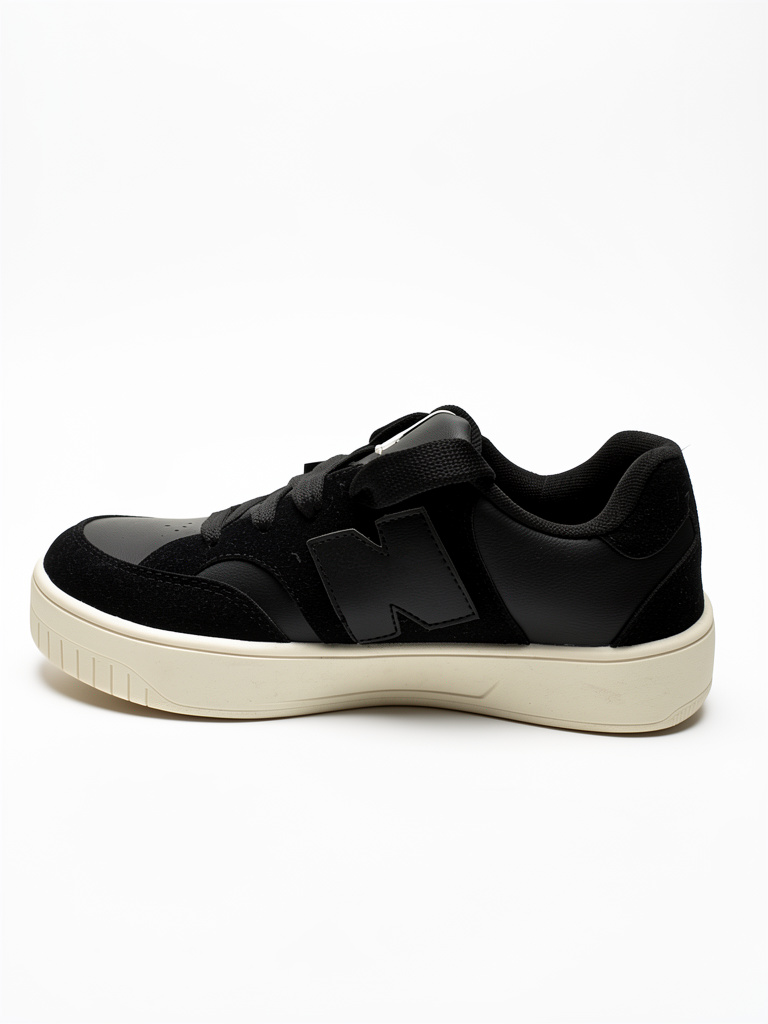 New Balance negras urbanas