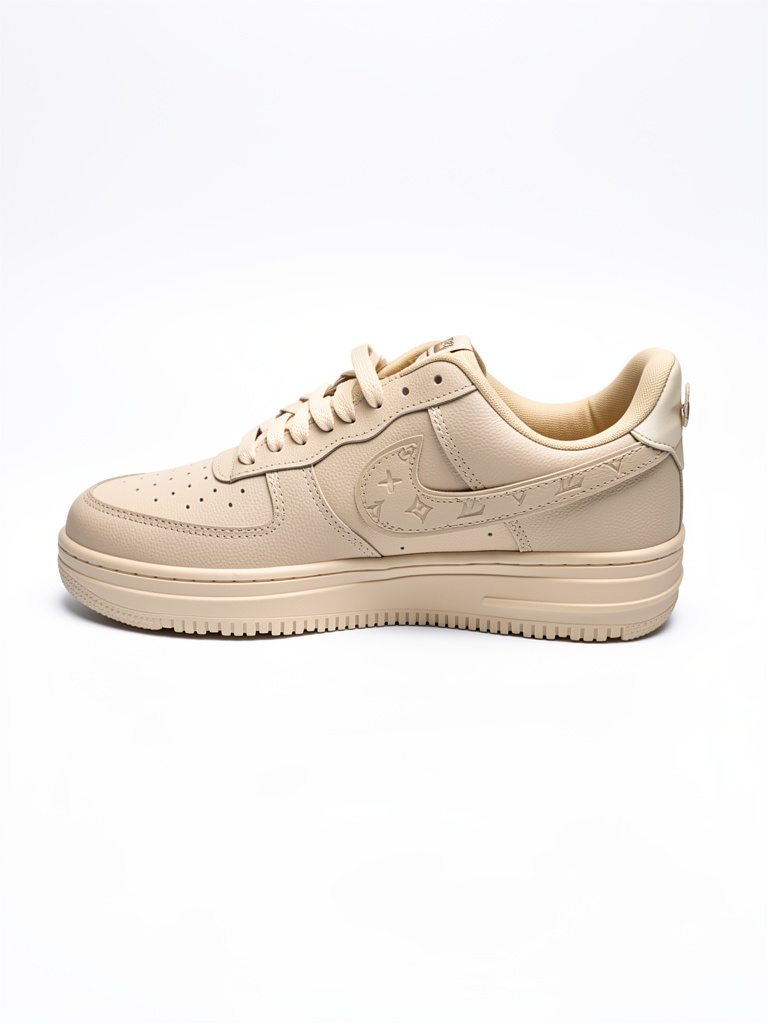 Nike LV beige