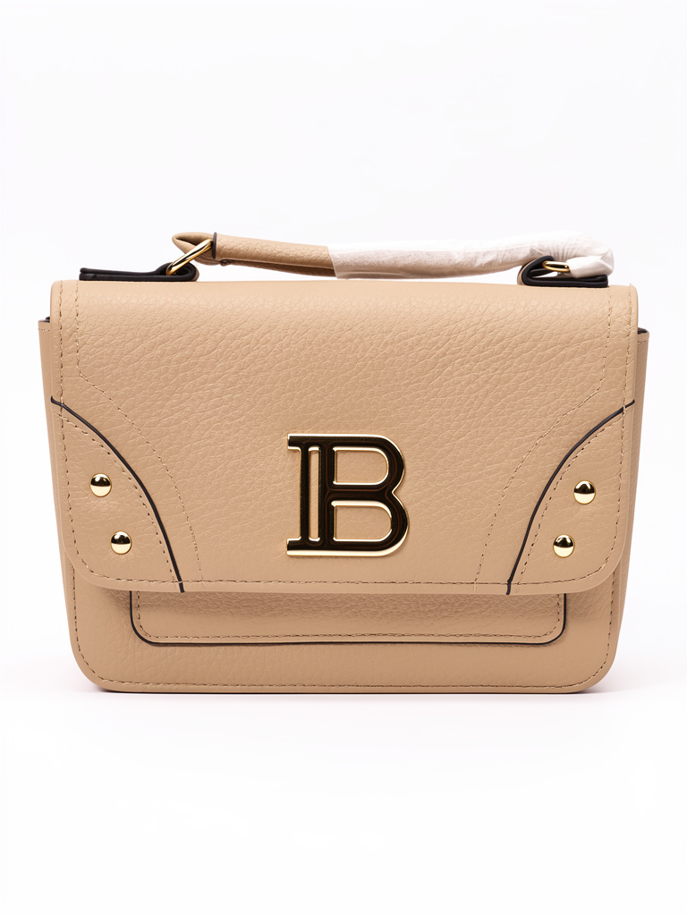 Bolsos lisos con letra B baili