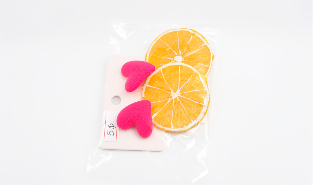Aretes corazones rosas