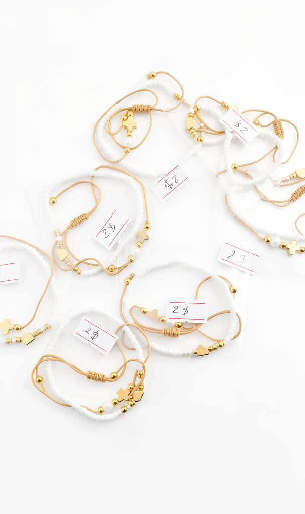 Pulsera blanca dorada