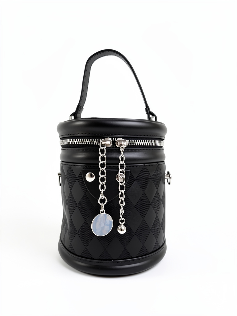 Bolso negro cilindrico