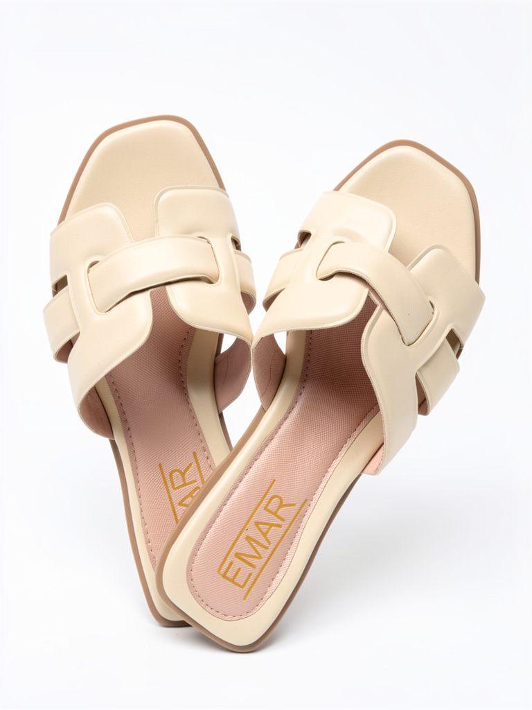 Sandalia beige claro capellada especial