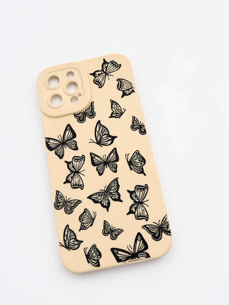 CASE 12 PRO MARIPOSAS 2