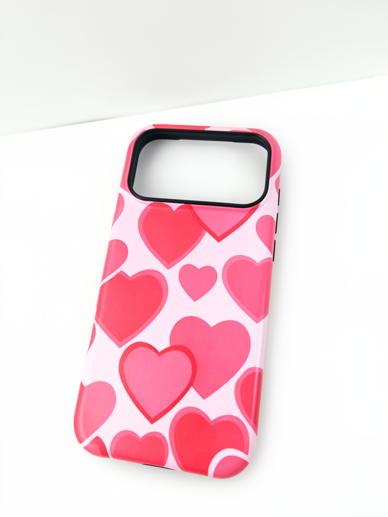 CASE 17 PRO MAX CORAZONES 1