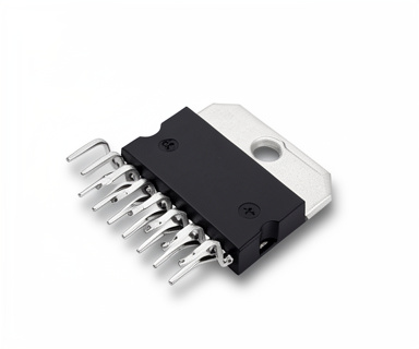 AMPLIFICADOR DE AUDIO TDA2004            E3   31/2