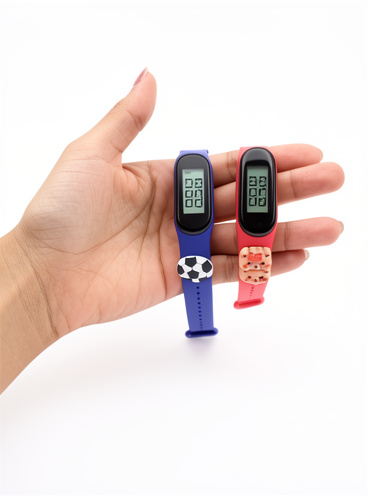 Reloj digital niña y niña