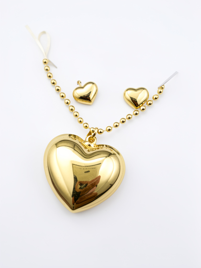 Collar y topos corazón