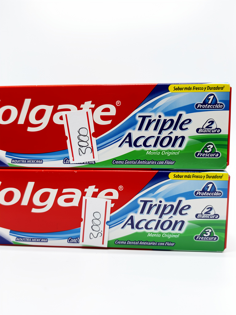Colgate triple acción por 22 ML