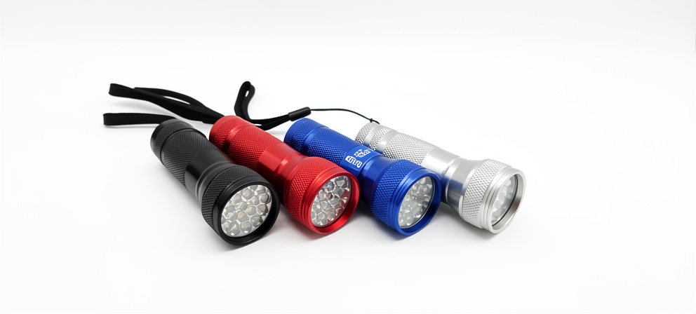 LINTERNA METALICA 12 LED