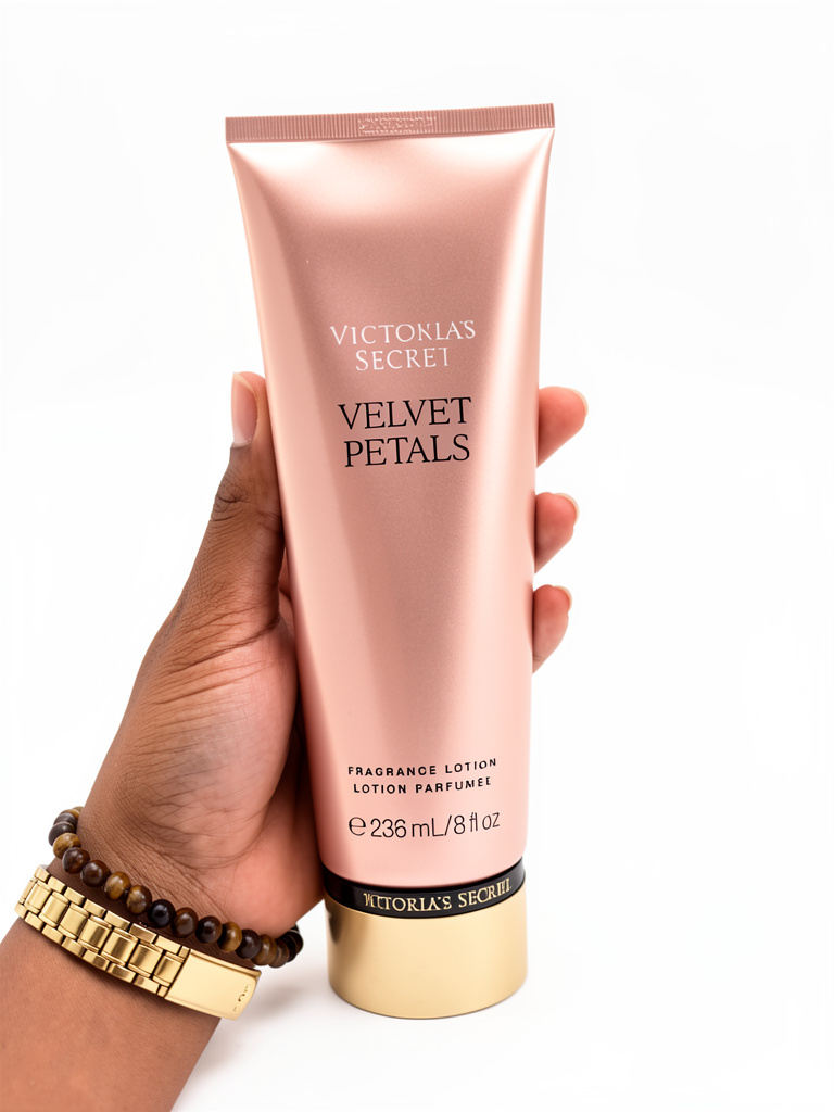 Velvet Petals VS Crema