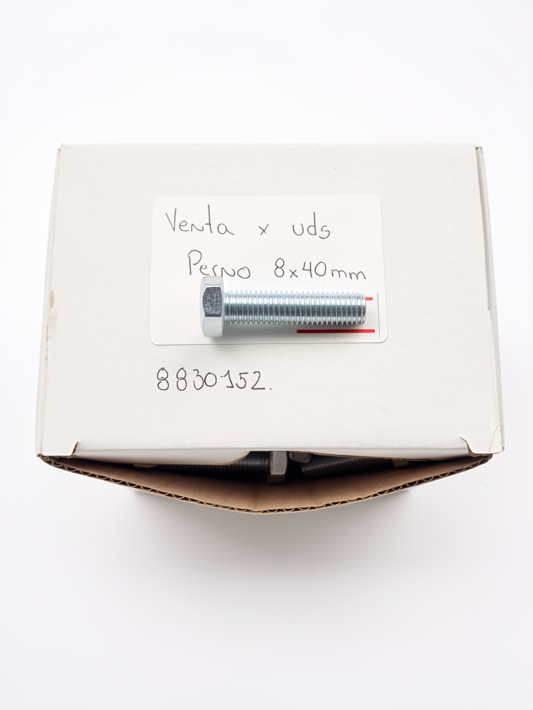 PERNO 8x40mm UNDS