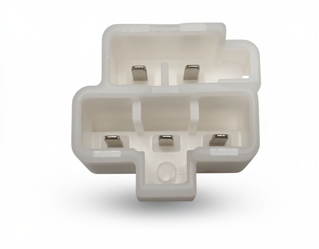 CONECTOR TANQUE GASOLINA 5 PINES