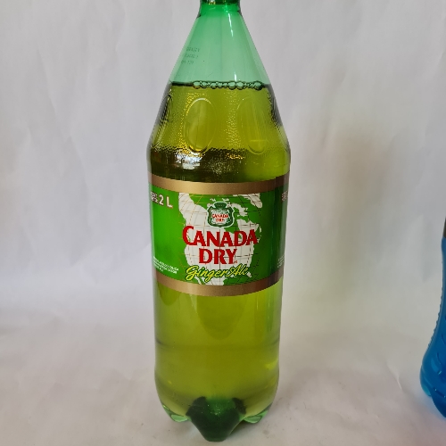 Canada Dry 2 L.