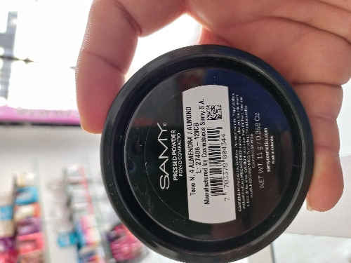 Polvo compacto samy #4 almendra