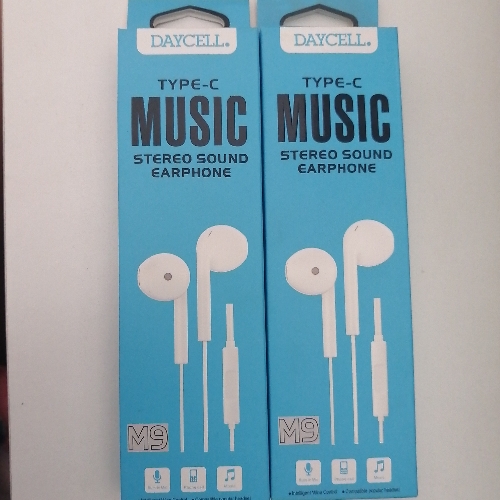 Audifono Daycell M9 sonido stereo tipo C