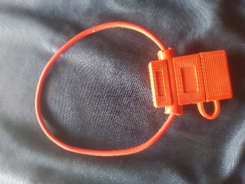 Porta fusible uña (chino babahoyo $0.50)