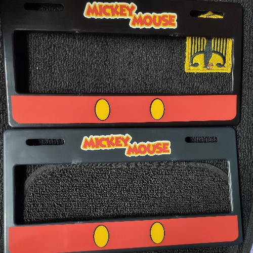 Portaplacas Mickey mouse botones