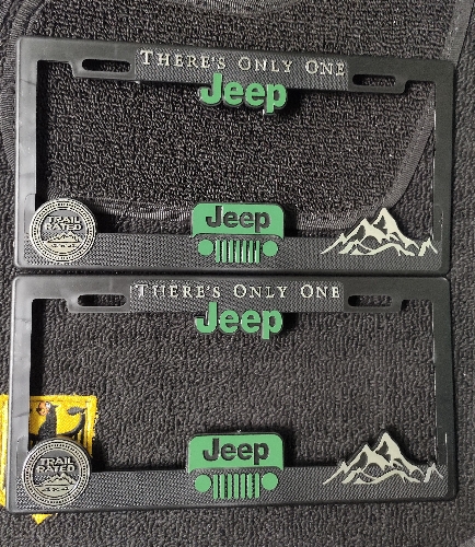 Portaplacas Jeep montañas
