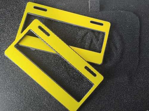 Portaplacas vinil amarillo