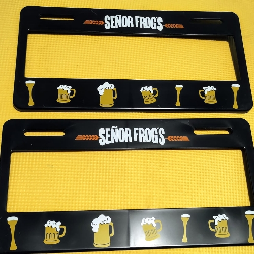Portaplacas señor frogs