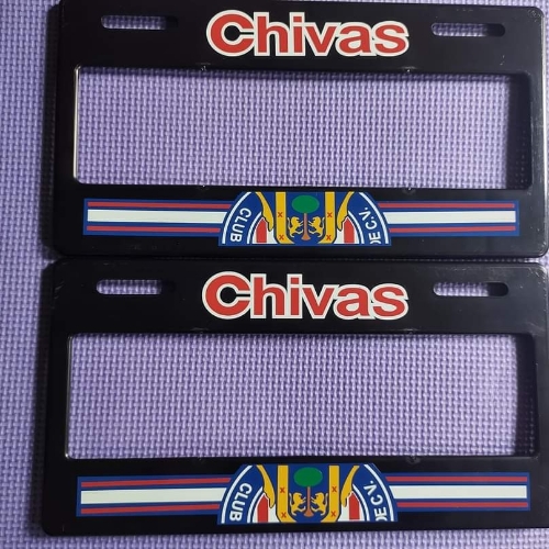 Portaplacas chivas