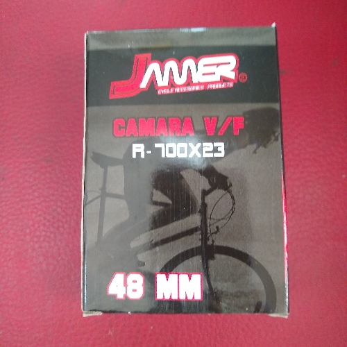Cámara 700 x23