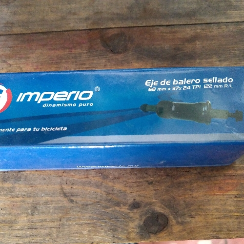 Eje centro sellado 122mm