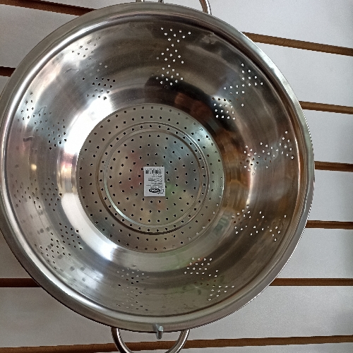 Colador de aluminio grande
