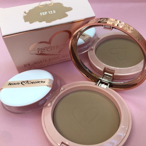 #12 Flawless stay powder foundation