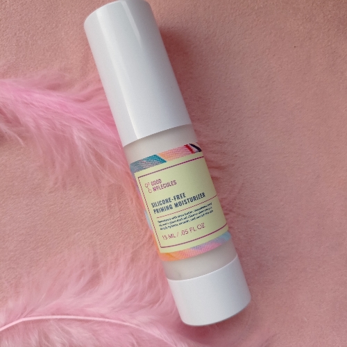 Silicone-free priming moisturizer