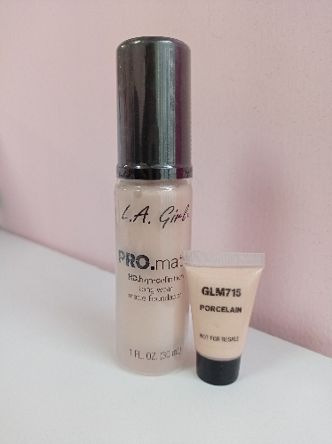 Porcelana | base pro Matte LA girl