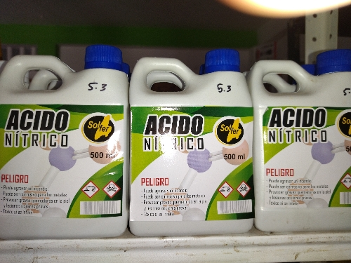 ACIDO NITRICO 810cc