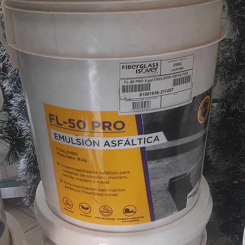 Emulsión asfáltica cuñete